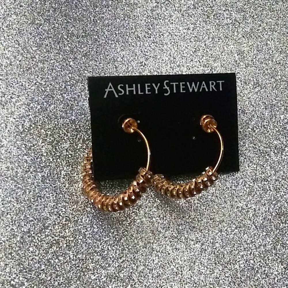 ACCESSORIES/EARRINGS W/RHINESTONE CIRCLE